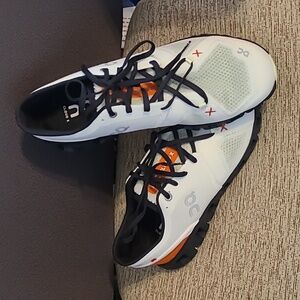 New On Cloud X Running Shoe